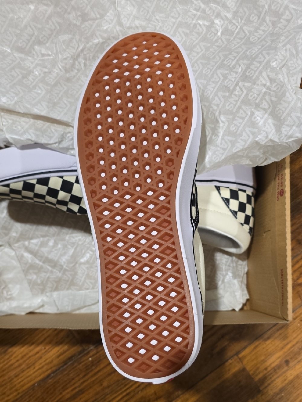 Vans - Picture 3 of 5